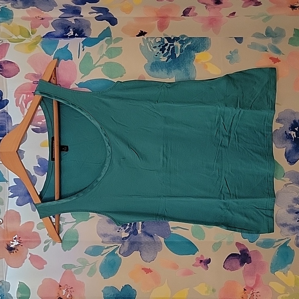 Banana Republic Small Luxe Touch tank